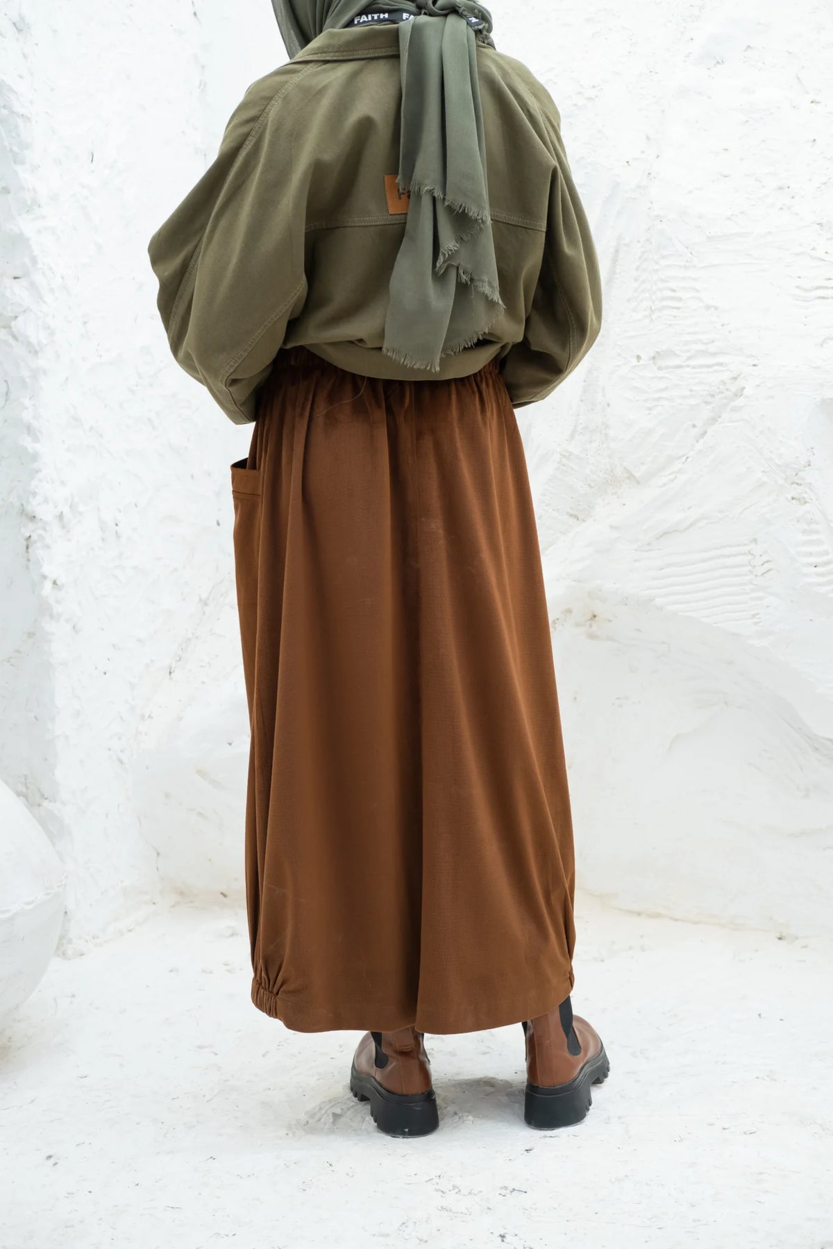 Trendy Velvet Brown Skirt