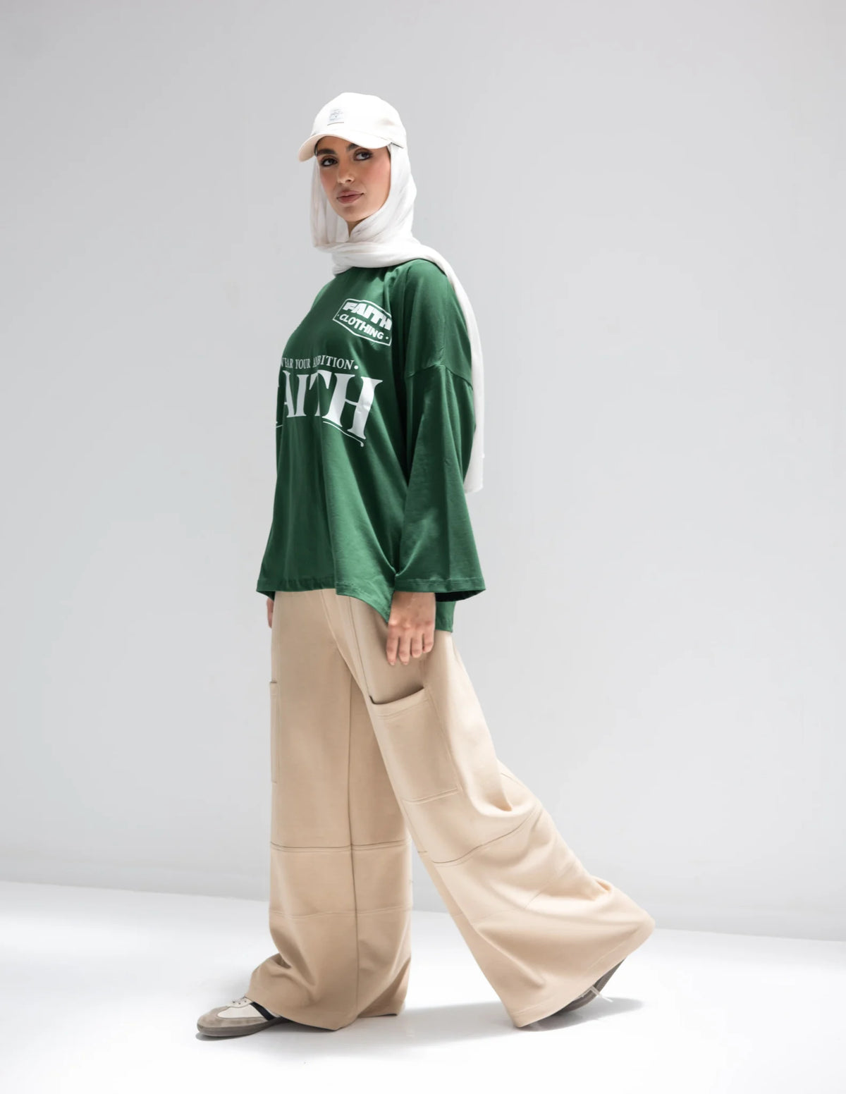 Trendy pants In Beige