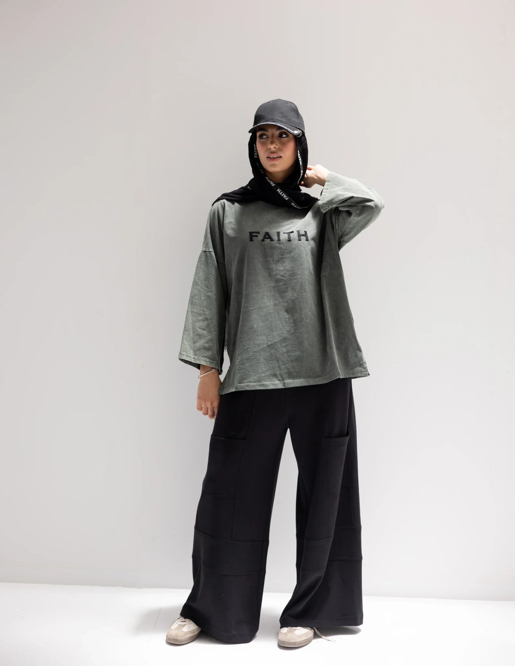 Trendy pants In Black