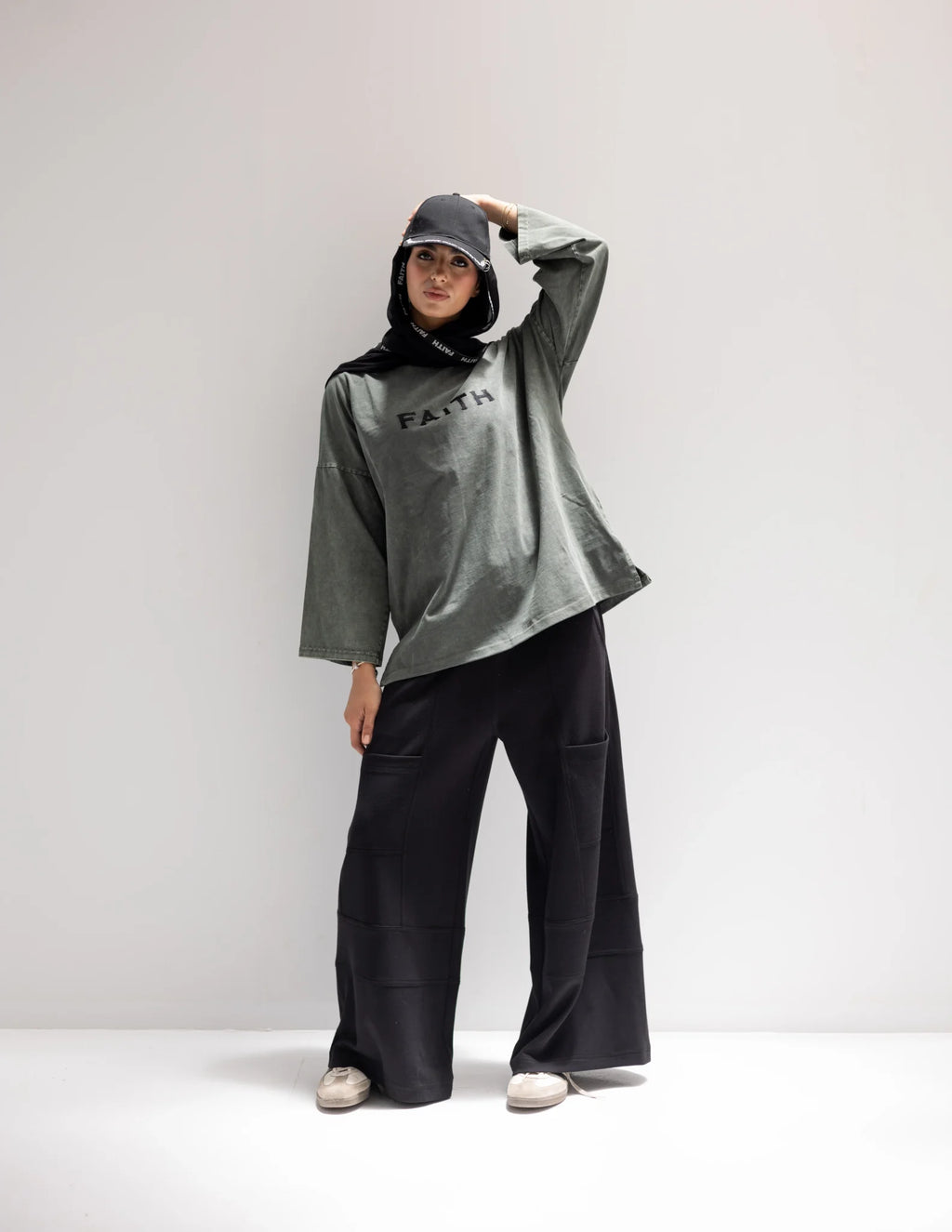 Trendy pants In Black
